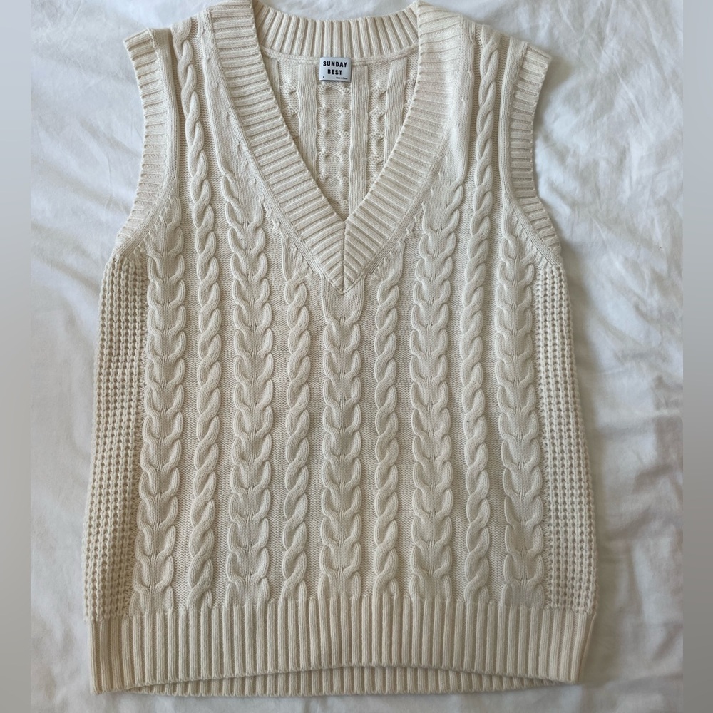 NEW ARITZIA oversized knit sweater